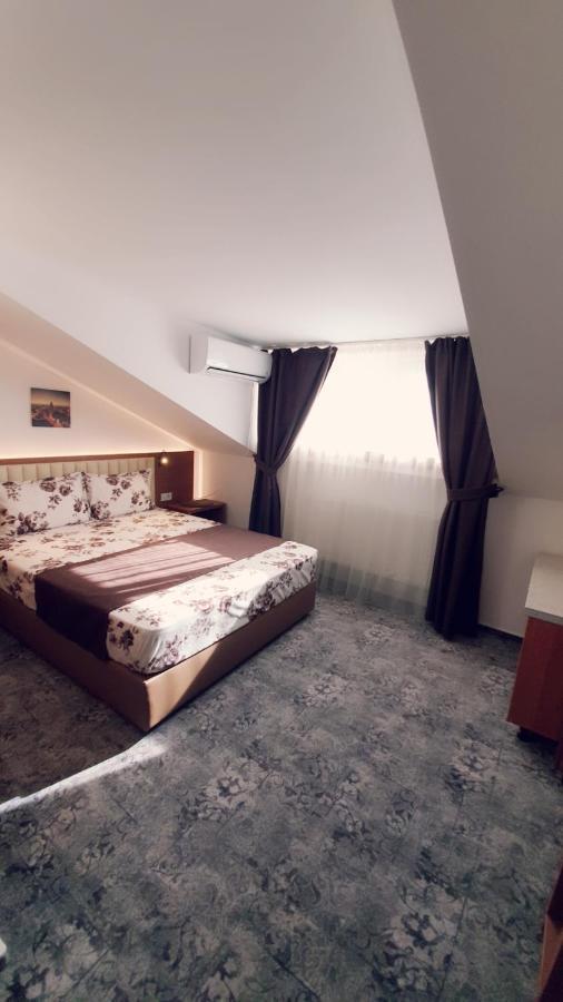 Stay Inn Rediu Valea Lupului  Экстерьер фото