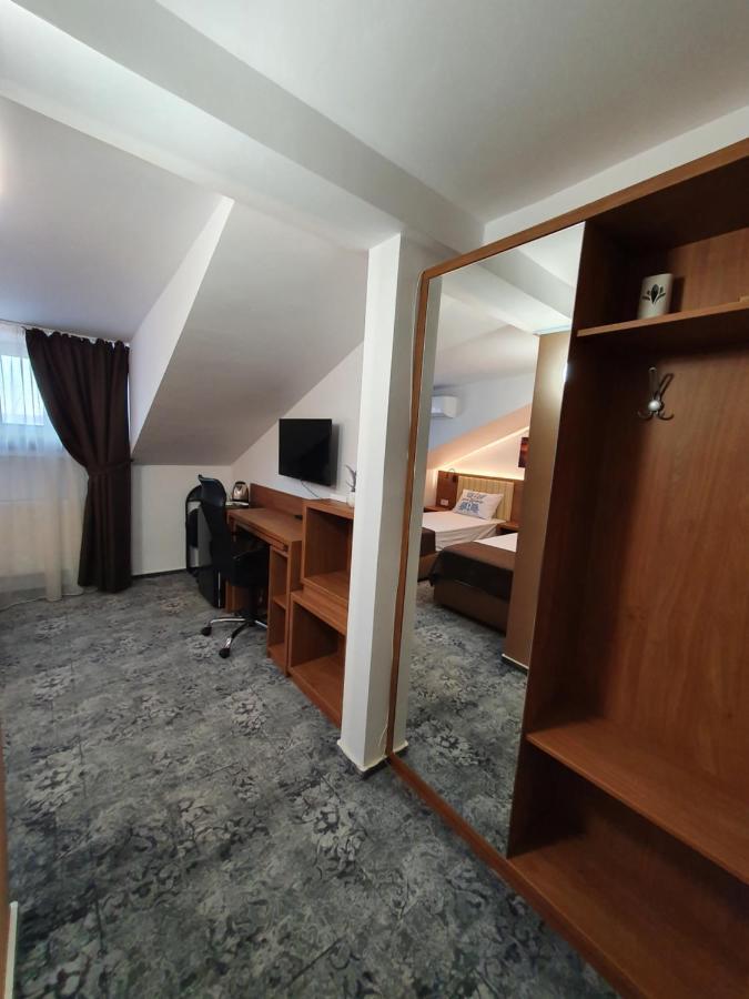 Stay Inn Rediu Valea Lupului  Экстерьер фото