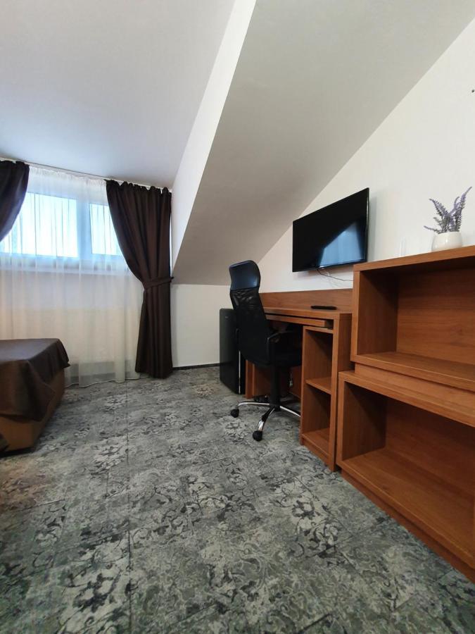 Stay Inn Rediu Valea Lupului  Экстерьер фото