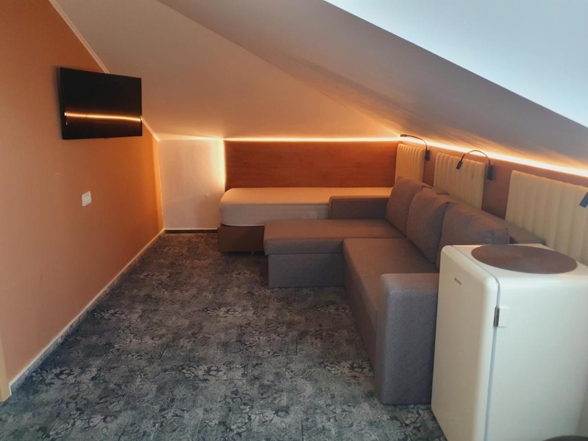 Stay Inn Rediu Valea Lupului  Экстерьер фото