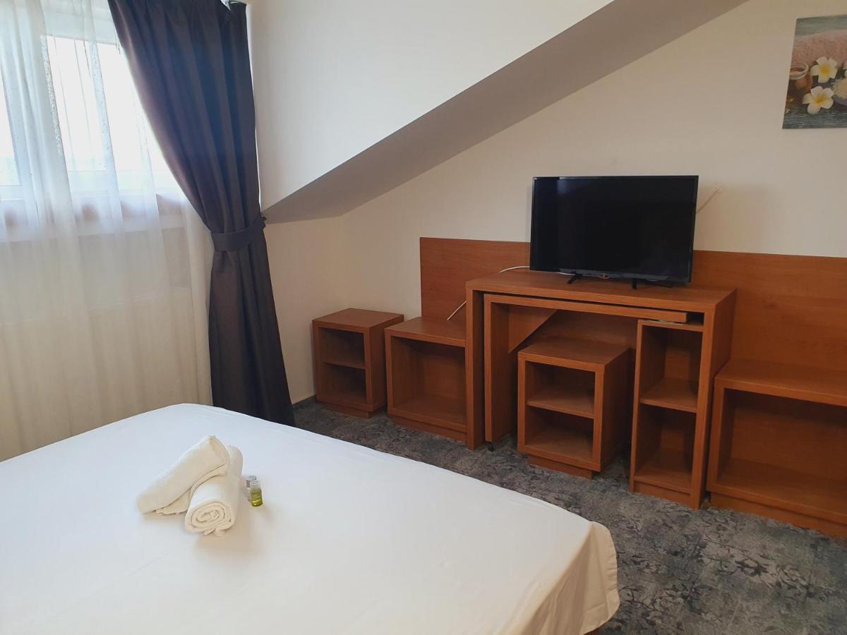 Stay Inn Rediu Valea Lupului  Экстерьер фото