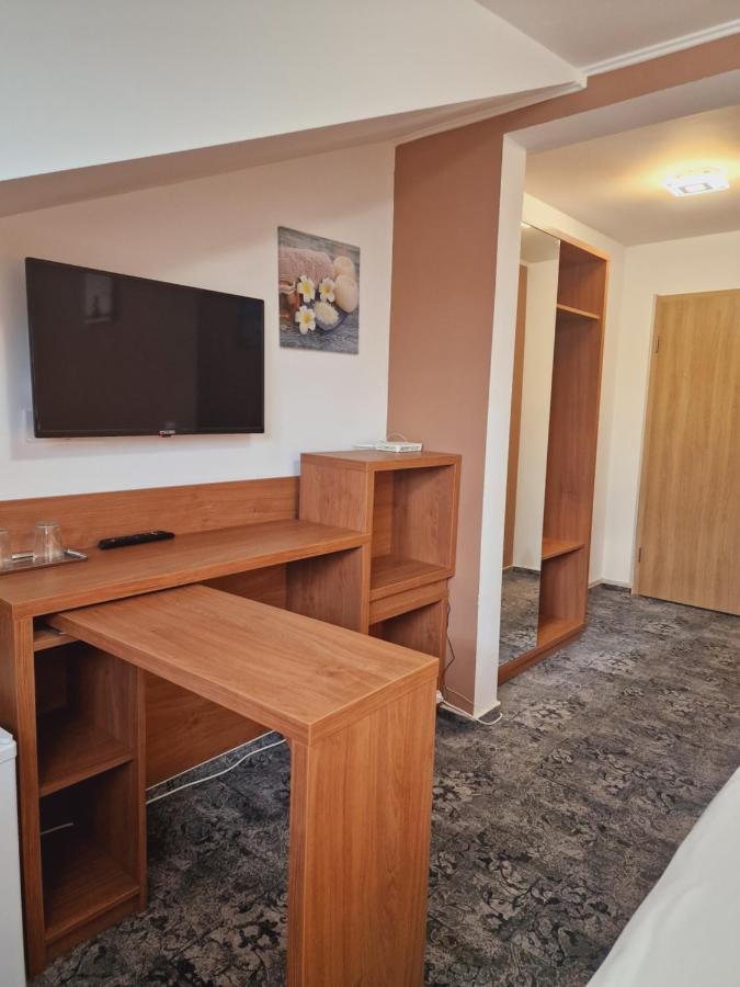 Stay Inn Rediu Valea Lupului  Экстерьер фото