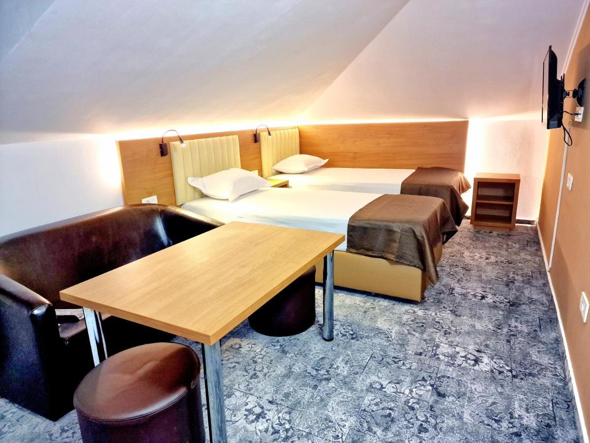 Stay Inn Rediu Valea Lupului  Экстерьер фото