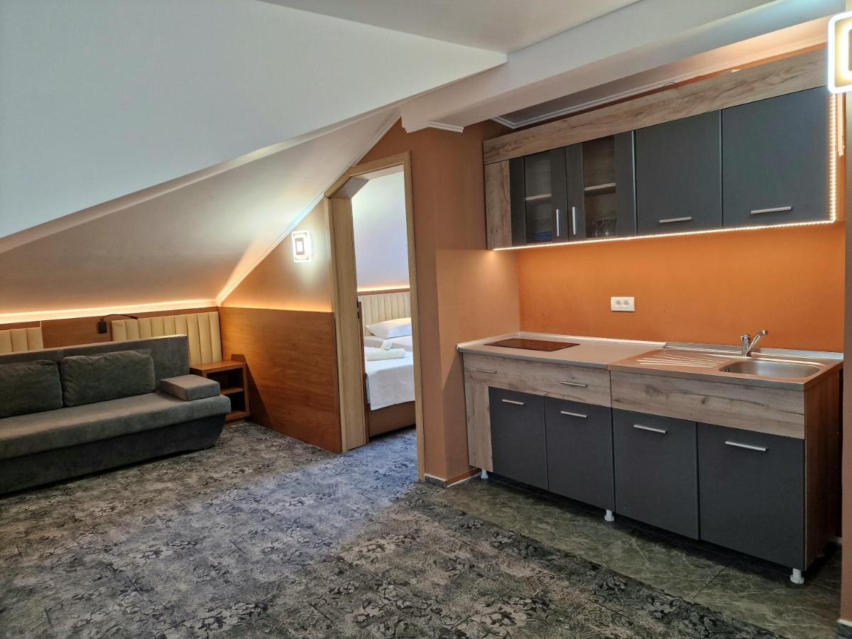 Stay Inn Rediu Valea Lupului  Экстерьер фото