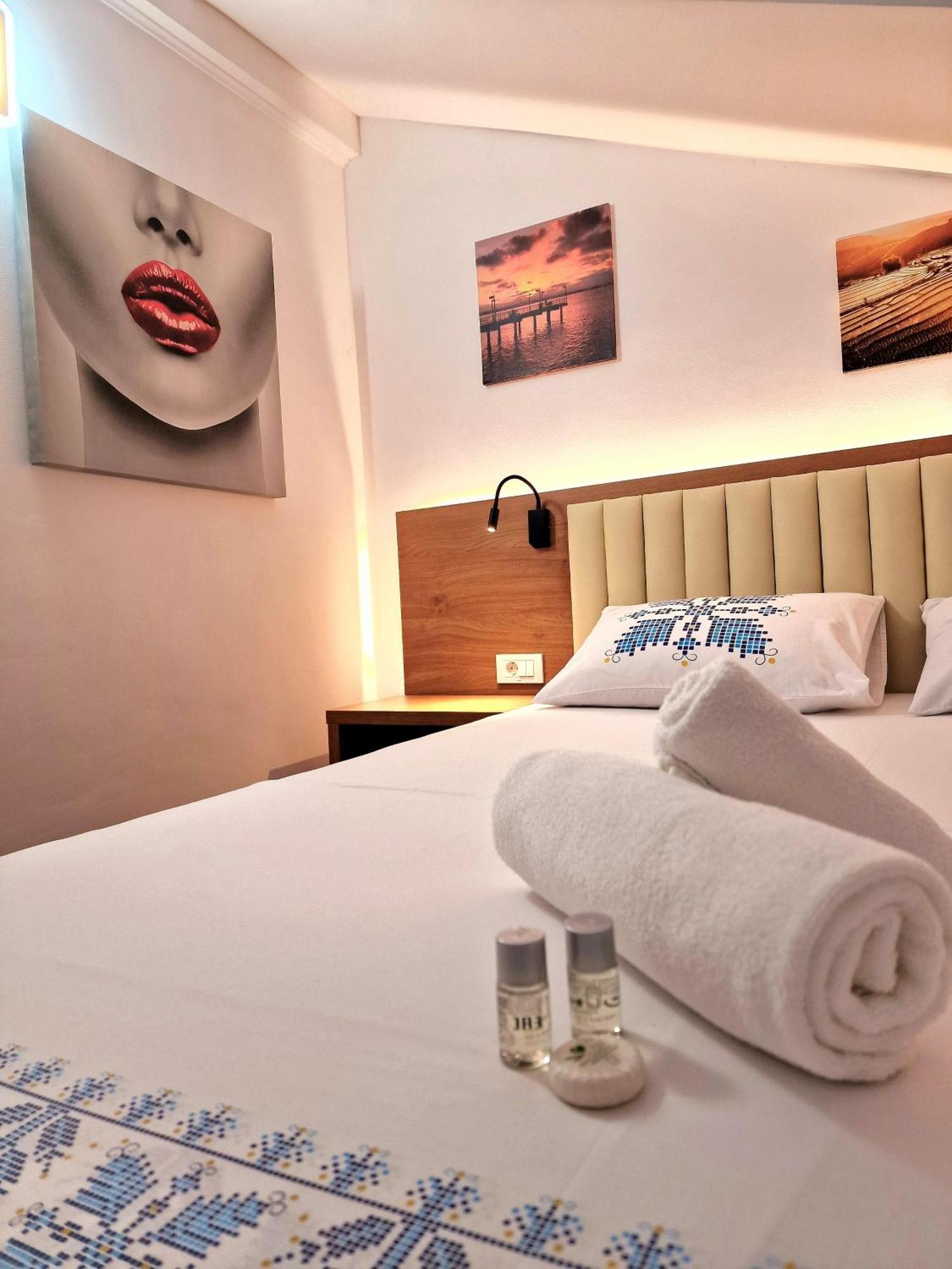 Stay Inn Rediu Valea Lupului  Экстерьер фото